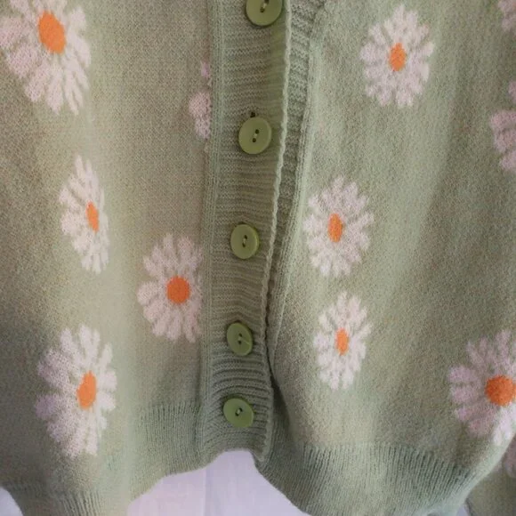 Green Daisy Cropped Knit Cardigan Sweater L Cottagecore Coquette Y2K Soft Girl - Picture 2 of 4